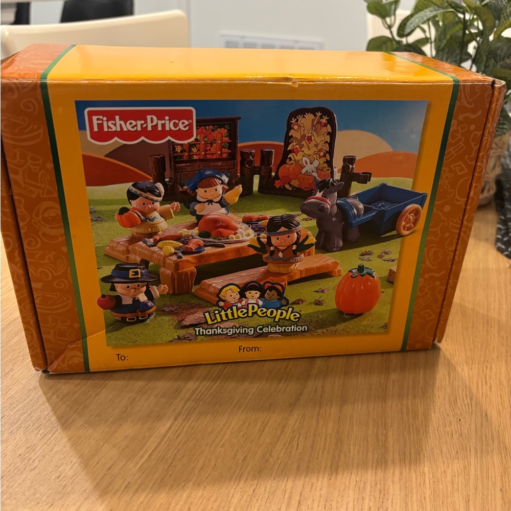 Fisher-Price Little People Thanksgiving Celebration Playset from 2006.